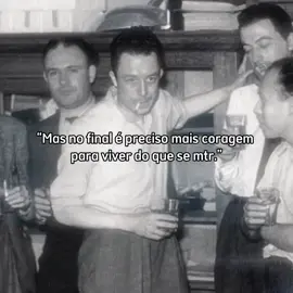 🖤 “Viver é um ato de coragem.” Esse vídeo não é sobre desistir… é sobre resistir. Sobre encarar o absurdo da existência com os olhos abertos. 🎭 Voz de Camus. Dor real. Reflexão profunda. Salve, compartilhe e marque alguém que precisa ouvir isso. #AlbertCamus #Reflexão #Coragem #Filosofia #SentidoDaVida #MotivaçãoSombria #Absurdismo #TikTokFilosófico #Camus #FrasesImpactantes #ViverOuDesistir #Lucidez #DorExistencial