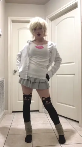 Do yall fw scientist Roxy?? #roxylalonde #roxylalondecosplay #momlalonde #madscientist #homestuck #vodkamutini #homestuckcosplay #fyp #alphakids #xyzbca #nostalgia #cosplay #cosplayer #cosplaytiktok #2016 