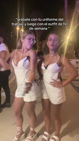 @carlota @AKUARELA VALENCIA OFICIAL #akuarela #discoteca #trabajando 