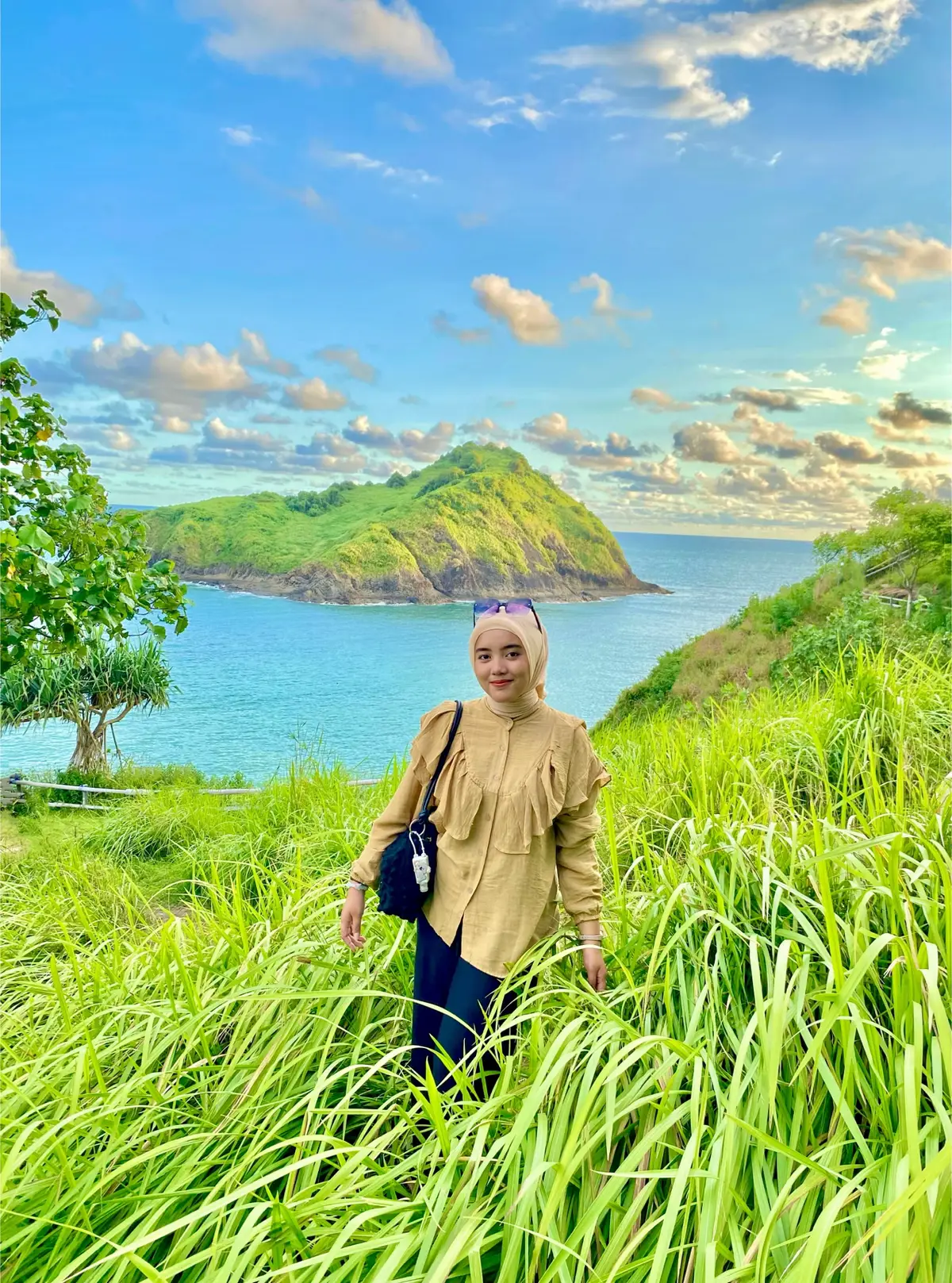 Good place for recharge✨ #bukitsamboja #payangan #pantaiselatan #jember #fyp 