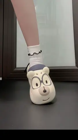 Dép gấu cute #tiktokshop #xuhuongtiktok #salevuifreeship #chiendichnhasangtao #cuocduanhasangtao 