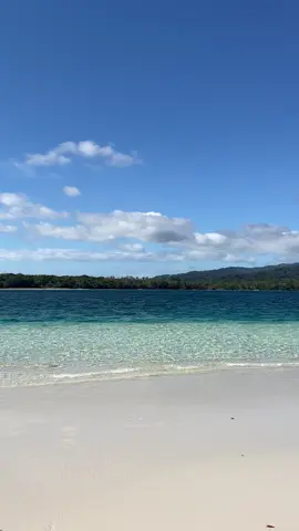 Kuy liburan open trip ke PULAU PEUCANG UJUNG KULON..  Setiap weekend dan weekday berangkat Meeting point jakarta tangerang serang pandeglang & pelabuhan sumur Cek profil WA 082246260094 IG: visit_ujungkulon #pulaupeucang #ujungkulon #pandeglang #banten #karangcopong       