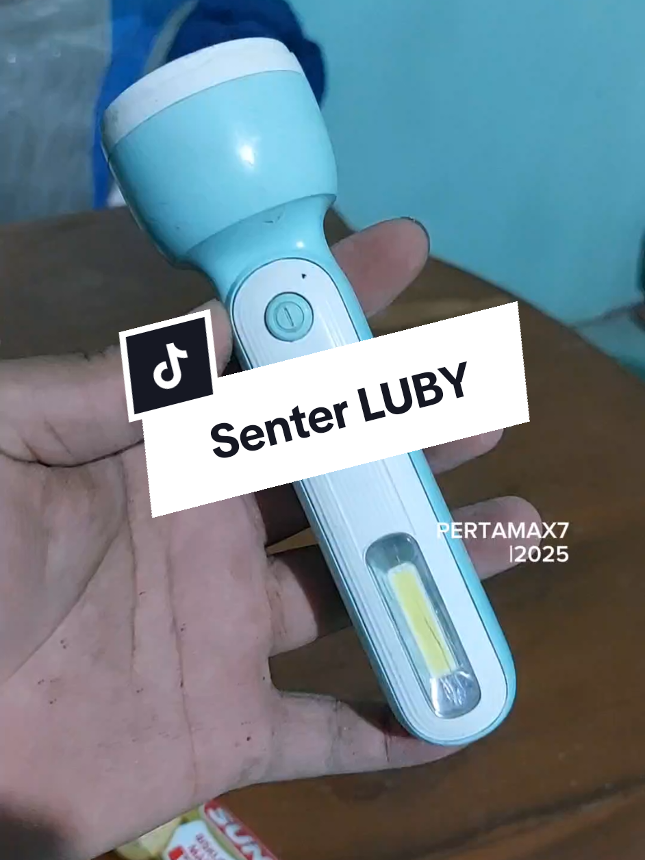 Membalas @lincung250 Senter Led Murah Luby L-8916A Cas Ulang #pertamax7 #senter #flashlight #luby #sentermurah #sentermurah #senterled #sentercas 