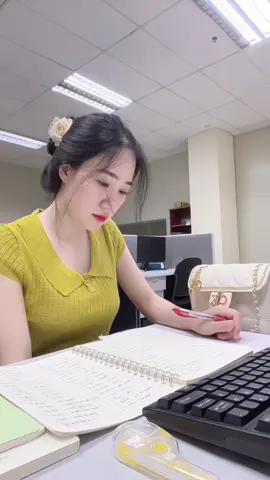 Cố gắng mỗi ngày để trở thành phiên bản tốt nhất của chính mình 📖📖#xuhuong #xuhuongtiktok 