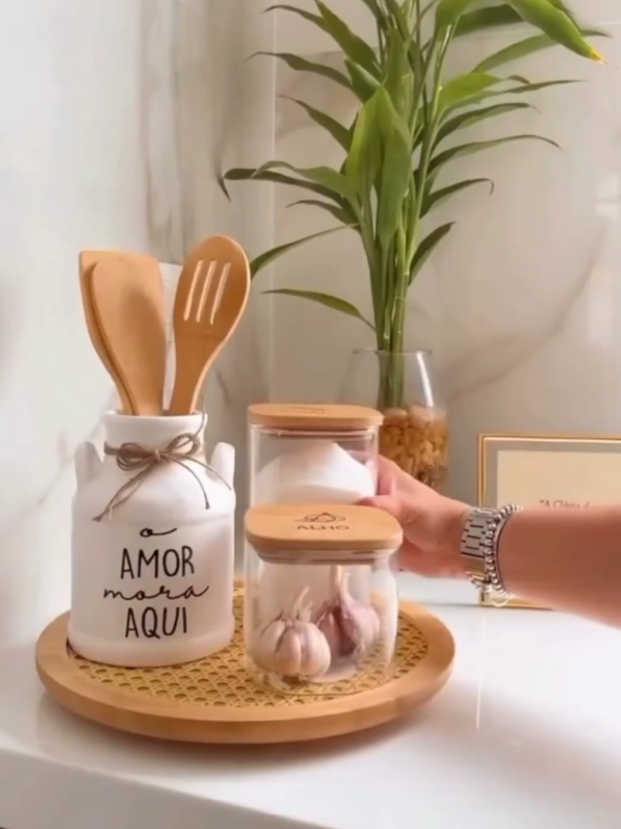 Bandeja de bambu giratória 😍 @Produtos Úteis  #itensdecozinha #donadecasa #compras #organizacao #tiktokshop 
