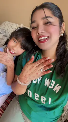 #usa🇺🇸 #fypviralシ゚ #momdaughter😘😘😘 #henna @thaguchaudhary 