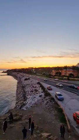 Some sunsets just hit different... especially by the sea.  Algunos atardeceres se sienten distintos… sobre todo junto al mar. ✨Peaceful. Powerful. Perfect. ✨Paz. Poder. Perfección. #GoldenHourGlow  #SunsetVibes #BeachSunset #GoldenHour #OceanView #NatureLovers #Atardecer #Playa #CieloHermoso #VidaDePlaya #SunsetLovers #Malaga #MalagaSpain #Malagaspain #CostaDelSol #Andalucia #VisitSpain #MalagaTrip #MalagaTourismo #SpanishHoliday #Holiday
