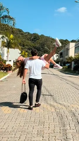 LUCAAAAAAAAAAAS