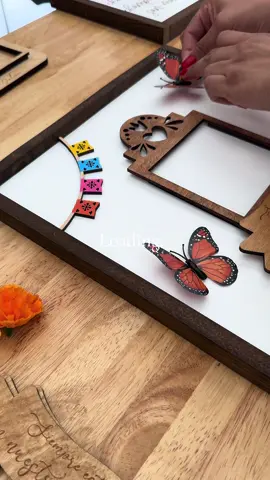 Enjoying my summer but thinking of this #faveseason 🍂✨🍂 #recuerdame #falldecor #latinacontentcreator #lasercutting #pov #fallaesthetic 