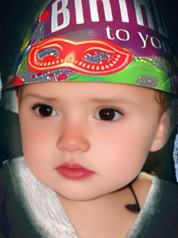 maa shaa Allah . pyari beti . Allah pak naseeb achy Kary . #rajabfamily #tik_tok #foryoupage❤️❤️ #foryou #tranding @for you 