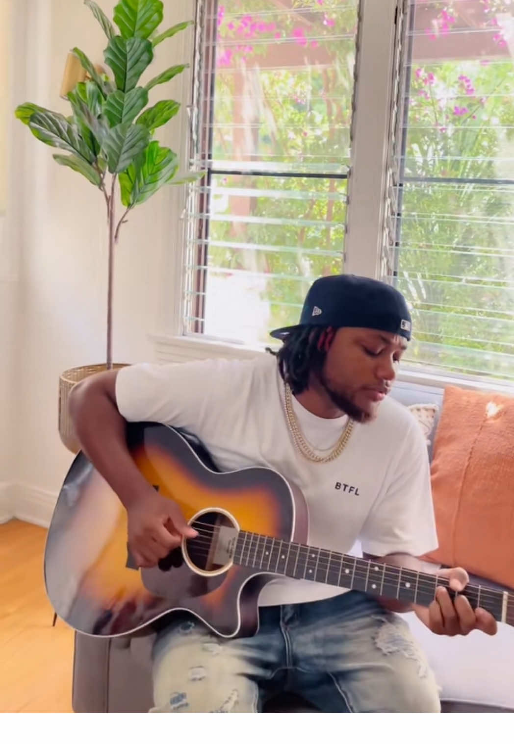 Who remembers this song? #leonthomas #acousticcovers #acoustic #victorious 