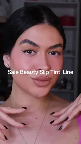 No foundation makeup routine, I love Saie beauty makeup line but this setting powder it’s something else, it sets my makeup in place while keeping the glow in my skin, @Saie you indeed did your big one 10/10 #saiebeauty #saiebeauty #saiebeautyprpackage #saiebeautybakedsettingpowder #saiebeautybrushcase #sliptintcollection #sliptintconcealer #sliptintbakedsettingpowder #sliptintsettingpowder #sliptintmoisturizer #newatsephora #beautycontentcreator #saiebeautygiftedme #smallcontentcreator #latinabeautycontentcreator #prpackage #beautybesties #discoverunder20k #makeup #newmakeuprelease #yp #summerskinmusthave