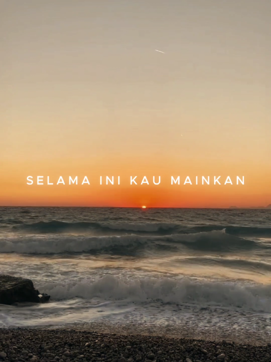 Kekasih siapa dihatimu #liriklagu #slowmo #sudah #arajohari #foryou 