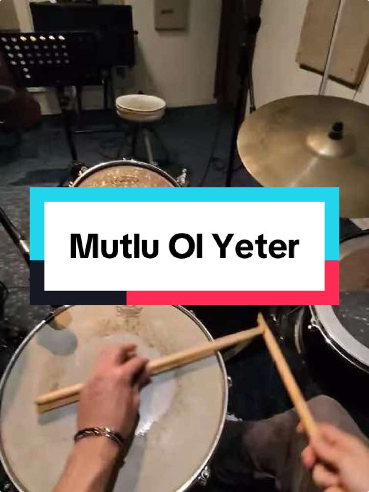Kafamıza keleş mermisi yemiş kadar olduk #keşfet #bateri #ibrahimtatlıses #davul #mutluolyeter