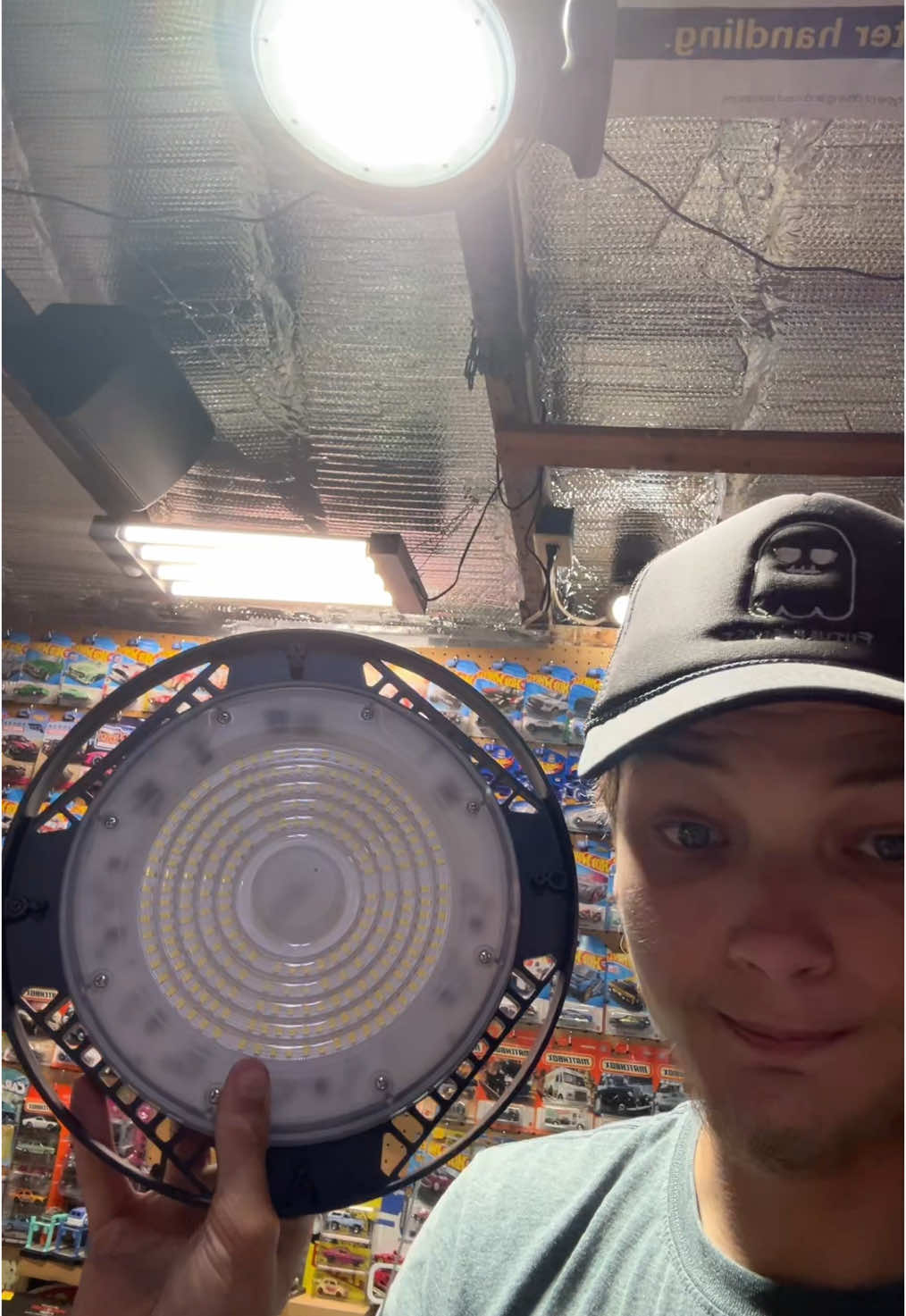 #highbaylights #garagelights #light #lights #ledlights #led #tiktokshop 