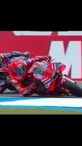 Tyre pressure?? No problem!! #motogp #motorrider #worldchampion #videoviral #marcmarquezworldchampion #93 #fy #voorjou #viral #cirquit #edit #goat #mm93 #tyrepreasure #wins #valentinorossi #peccobagnaia #jorgemartin 