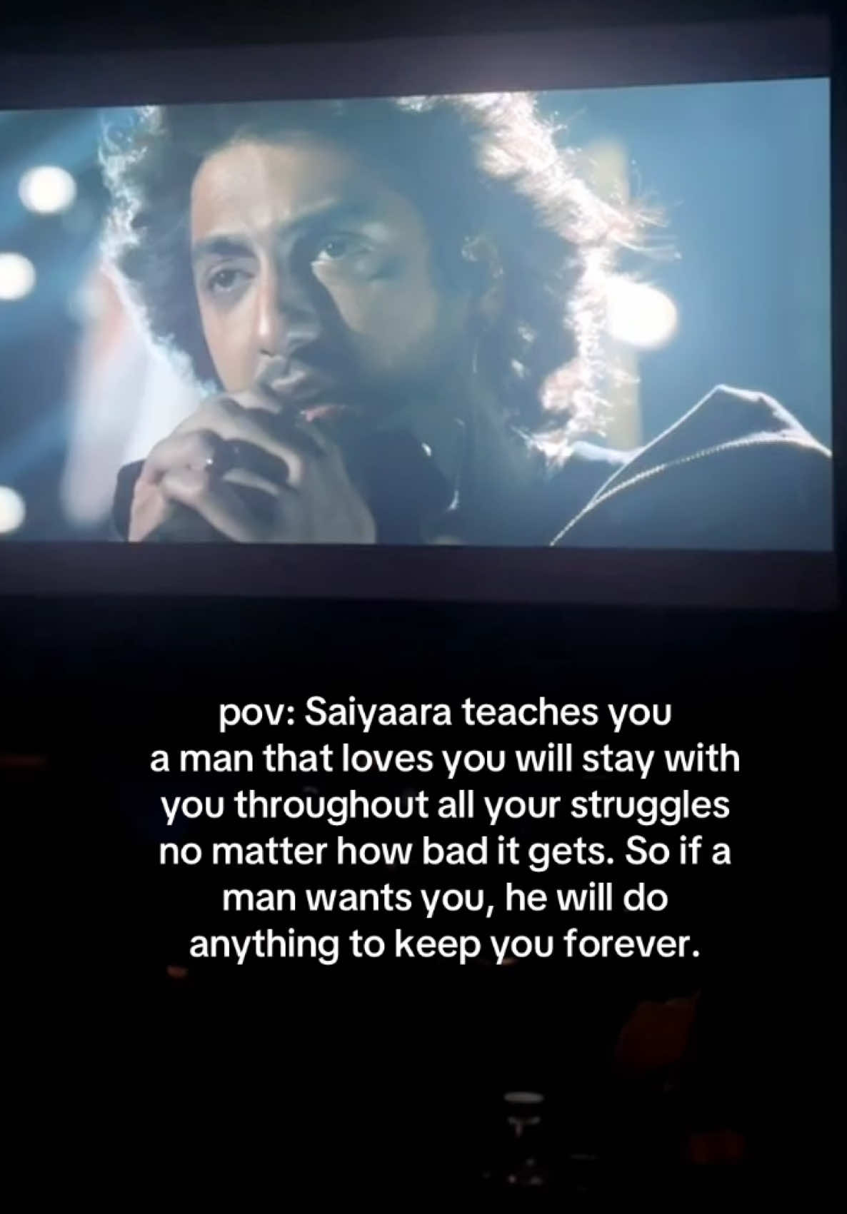 a must watch 🍿🎬📽️ #saiyaara #movie #bollywoodsong #cinema #foryoupage #fyp #foryou #goviral #moviereview 