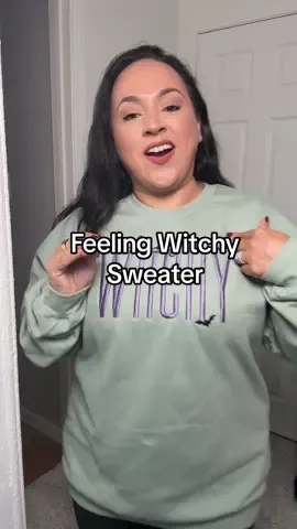 Feeling Witchy Halloween Sweatshirt #halloweenclothes #halloweensweater #halloweensweatshirt 
