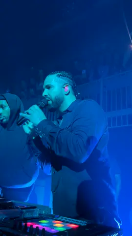 Birmingham day 1 creds to myself and @romia 🦉🦉🦉🦉#drake #drizzy #wireless #birmingham #fyp #foryou #foryoupage❤️❤️ #pnd #partynextdoor #sensational @Zaraq_M @inaaya 