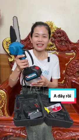 Máy cưa xích cầm tay Makita#xuhuong #dungcutienich #dodungtienich #maycat #maycatcamtay #maycuaxich #maycatgo #maycuaxichpin # @Huệ GD 