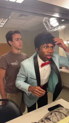 We love the wigs on tour! #backtothefuture #broadway #musicaltheatre #theatrekid 