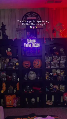 I LOVE IT RIGHT HERE!!! The videos doesn’t even do it justice with how pretty the neon purple light is! Such a vibe! 👻🔮✨ #welcomefoolishmortals #halloweendecorations #spookysign #dealsfordays #halloweentiktok #spookyvibes #welcomefoolishmortalssign #hauntedmansion #hauntedmansionsign 