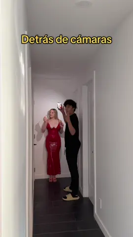 👁️👄👁️