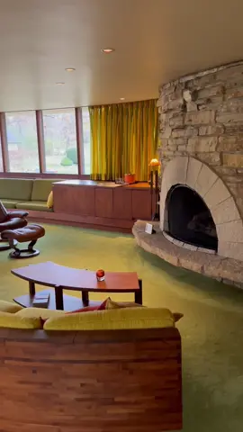 This home — built in 1950s by Frank Lloyd Wright disciple Robert Rasmussen — has lived rent-free in my head since visited it a year ago. Seriously, I think about it roughly three times a week. And can you blame me? It’s been almost completely untouched since it was built, with amazing mid-century modern features like walnut paneling, a circular kitchen and bathroom with vi rage appliances/fixtures, a basement bar, and MORE.  What’s your favorite part? I’ll be posting parts 2-3 later this week so stay tuned! Also update: as of April this home has SOLD! And the owner intends to restore it, with some minor modifications.  #housetour #oldhouse #oldhousetiktok #vintagehome #vintagevibes #vintagedecor #midcenturymodern #midcentury #midcenturyhome #vintagekitchen 