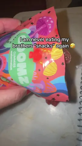 I ate half the bag before noticing 