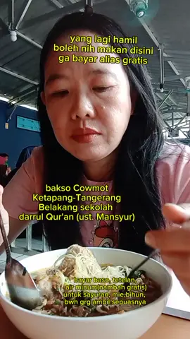 Bakso Cowmot  Ketapang Kota Tangerang  Macam² baksonya, ada bakso urat,bakso keju, bakso kecil, bakso Aci, tahu, tetelan, sll Ibu hamil makan disini gratis ya, ga usah bayar, harus keliatan perutnya kl lagi hamil 😂  #pecintabakso #bakso #baksoviral #kulinertangerang #baksocowmot #ibuhamil #pengikut #tayangan #jangkauanluas  #porisindahtangerang #cipondoh 