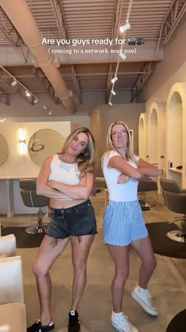 We have a secret … see you soon 🎥📽️📺 #tv #reailty #realitytv #hgtv #fox #sellingsunset #serhant #sellingwiththegaileys #hairstylist #904 