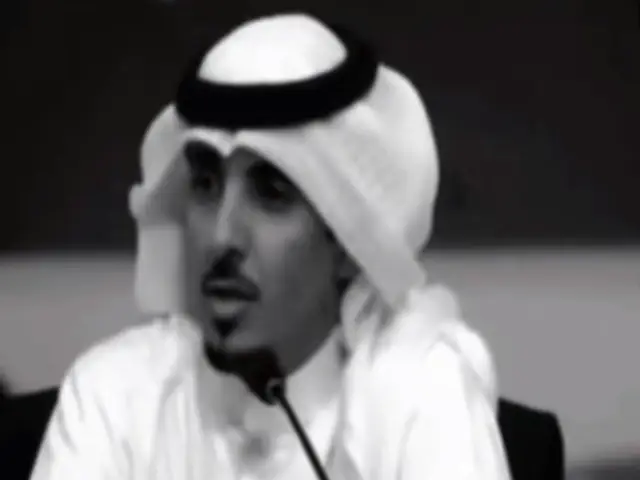 ياليت الزمن يرجع معي يوم كنت صغير  ‏الأحلام محدوده والايام تقزيره ‏ماكنت أتضايق ضيقه اللي غدا له طير  ‏في جو خلا موحش ولا حولهم ديره ‏على اللي تعبت انسى غلاه وتعبت اسير  ‏على جرته من يوم قفت مظاهيره ‏حداني على شينين بالموت بالتهجير  ‏بعد كنت في بيت الغلا اغلى مساييره #viral 