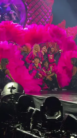#lifeissweeter #dzworldscollidetour #fyp #foryoupage #worldscollide #joshuacolley #descendants #riseofred #wickedwonderland #dararenee #zombies4 #disneyzombies #mekonnenknife #freyaskye #malachibarton #kyliecantrall @Disney Channel @Disney+ @Joshua Colley @Disney Descendants @dararenee @disneyzombies @Mk🇪🇹 @Freya Skye @Malachi Barton @Kylie Cantrall 