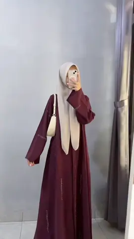 sesuka itu pakai gamis ❤❤🥰#abayagirls #gamiscantik #gamisremaja #abayastyle #gamiskekinian #gamismurah #gamissyari #abaya 