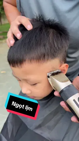 Tiện chưa mn ơi cắt ở nhà cho con đỡ phải ra quán ạ #tammaotv #xuhuong #viral #fyp @Tam Mao TV @Mao Đệ Đệ 