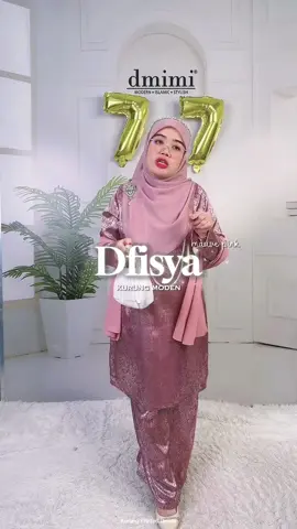 Kurung Dfisya💐 cantikkan warna baju kurung yang host pakai ni😍 dapatkan dalam beg kuning sekarang tau❤️ #dmimifashion #kurungmurah #bajukurung #kurungprinted #tiktokfesyen 
