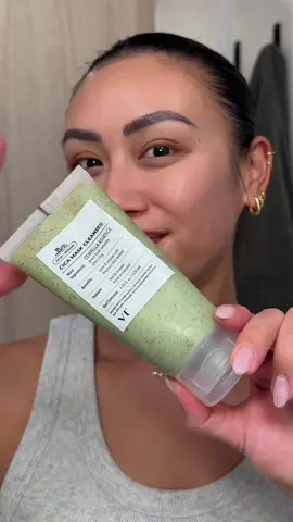 Loving this 2 in 1 cleansing foam & gentle exfoliator from @vtcosmetics_global ✨ A creamy, mochi-like cleanser best for sensitive or acne prone skin, pore + texture care! ☺️ 3 key ingredients giving you soft glowy skin: 🌿Centella asiatica  🌿Retinol  🌿Green tea  #Cicamaskcleanser #exfoliate #mochicleanser #VTCosmetics #amazonfinds  