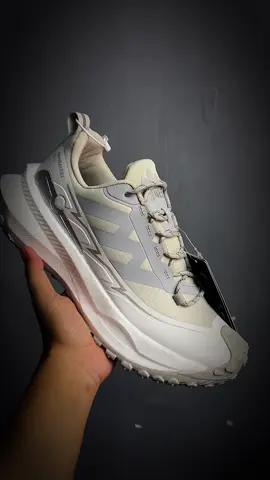 Sport shoes walking shoes and running shoes  #sportshoes #runningshoes #walkingshoes 