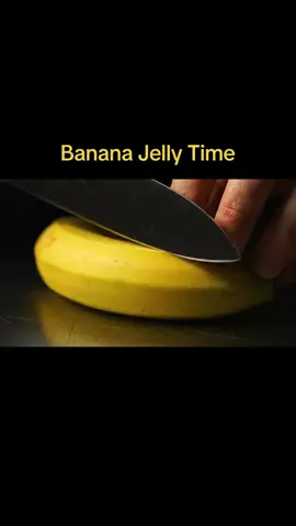 #banana #asmr #asmrsounds #fruitcutting #veo3ai 