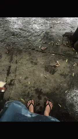 Anh chi lo khi em ben nguoi khac
