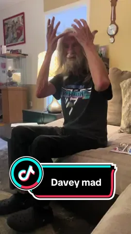 Davey mad #fyb #funnyvideos #daveyandi #viral 