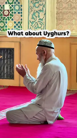 My first time in Uyghur autonomous region. Did a half day tour in Urumqi Xinjiang province🇨🇳 Grand Bazzar - LingGuanxiang food street - Masjid - Hetian night market . Uyghur food is another level!#chinesemuslim #Halfari #ChinaHalalTour #xinjiang @Halfari @Pasar EatAi 