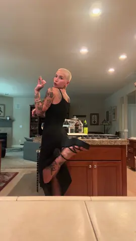 slim shady goes to a wedding  #girlswithbuzzcuts 