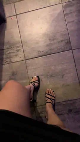 Partying in Mexico just hits different 🇲🇽 These heels have definitely been my heels of the summer!! #heels 