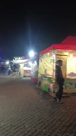 pasar malam KPAD Gegerkalong lumayan rame murah cuma ada 6bln sekali cuss mumpung msh ada pasar malem nya cobain dateng #gegerkalong #kpadgegerkalong #pasarmalem #jawabarat #bandung 