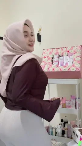 Aw aw #sintaqollby #pati #gloglowingskincare #fyppppppppppppppppppppppp 