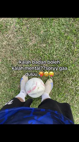 #trendingg #sepakbola #tiktokpelitfyp #katakatasepakbola #pemainbola #fyp #lapanganbola #xybca 