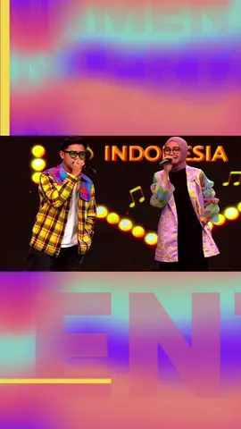 Siapa sangka, di pertengahan babak karaoke, Salma dan Rony tiba-tiba disuruh duet. Tanpa banyak persiapan, chemistry mereka langsung dapet Saksikan Singing Bee Setiap Sabtu & Minggu Pukul 18.00  WIB, hanya di: * Indovision: Channel 86 * K-Vision: C-Band 5 | KUband 78 * MNC Play: channel 72 * Vision+tv * VISION+ Menurut kamu, cocok gak kalau mereka duet lagi? Jangan lupa saksikan Singing Bee, hanya di Entertainment!