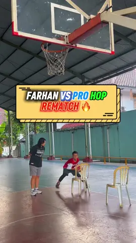 Dulu sempet frustasi. Sekarang dia datang lagi, lebih tenang, lebih siap. Dan yang paling penting: nggak nyerah. Sebagai pelatih, momen kayak gini yang paling bikin bangga. Bukan soal cepet bisa atau nggaknya… Tapi soal mental untuk balik lagi dan terus belajar. 📌 Pelan-pelan tapi pasti. Anak-anak itu tumbuh — asal dikasih kesempatan & kepercayaan. ❤️ Kalau suka vibes latihannya, jangan lupa like & follow ya! #BasketLucu #basketballindonesia #basketindonesia #basketballtiktok #basketballtraining #trendingbasketball #BasketAnak #anakbasket #basketballtips #basketballdrills #basketballskills #basketballmoves #youthbasketball #basketballchallenge 