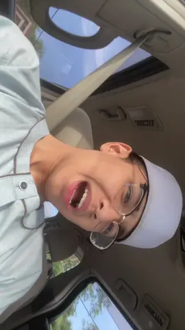 “apakah wajahku kurang tampan 😕”